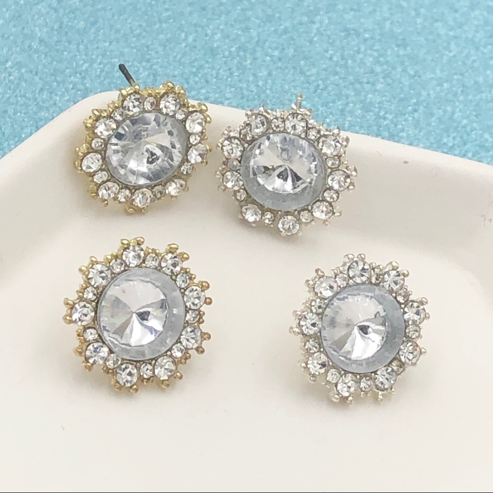 🍀 Rhinestone Halo Bling Stud Earrings